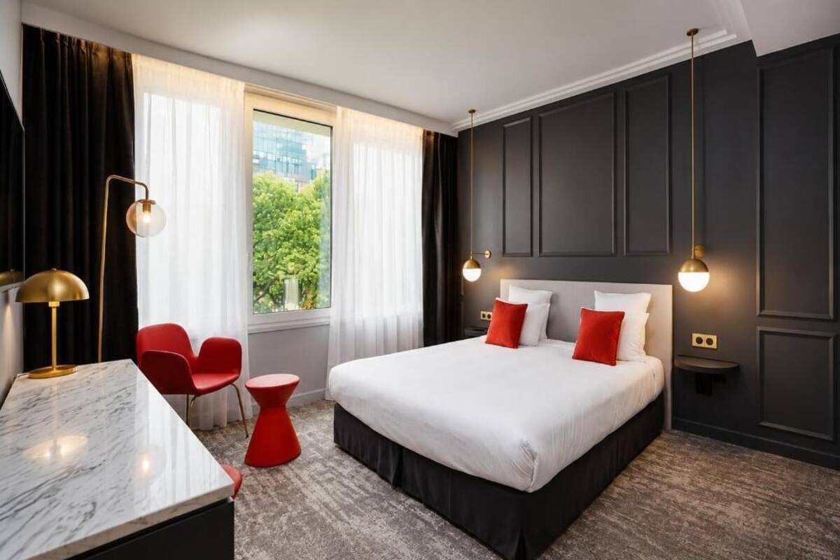 Design Double or Twin Room