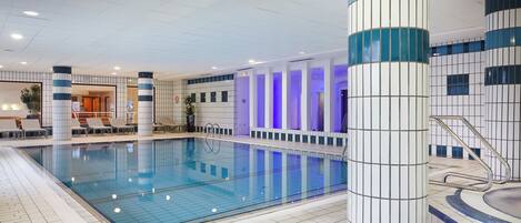 Sauna, hot tub, steam room, body treatments, body wraps, body scrubs