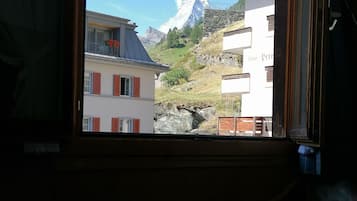 Standard Double Room | Peti besi dalam bilik, langsir/tirai gelap terus, Wi-fi percuma