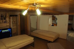 Suite Familiale | Coffres-forts dans les chambres, rideaux occultants, Wi-Fi gratuit