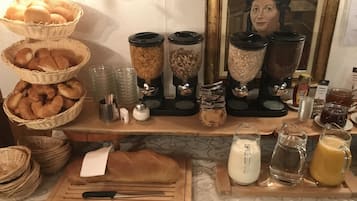 Petit déjeuner buffet compris tous les jours