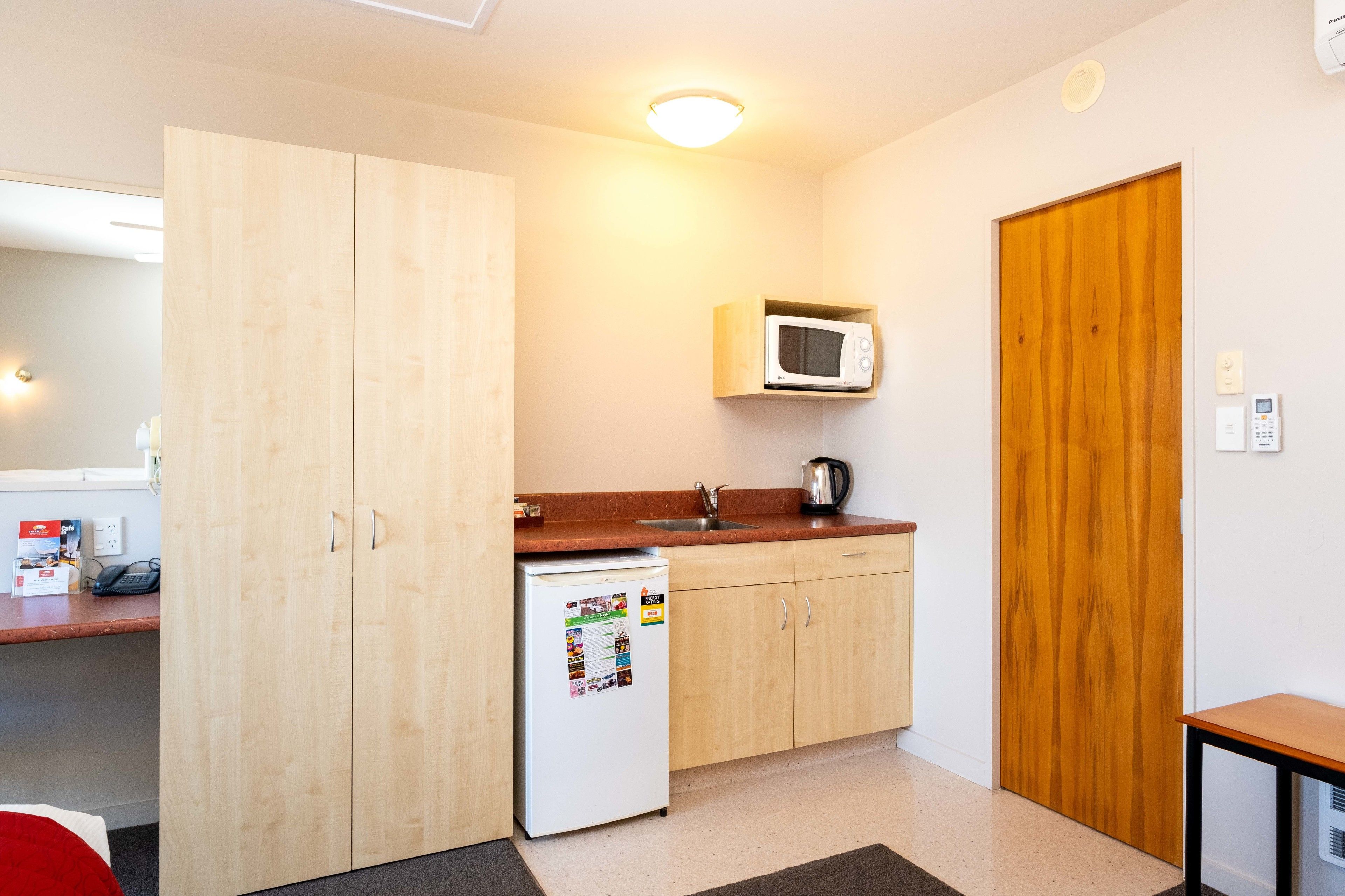 Twin/Triple Studio | Private kitchenette