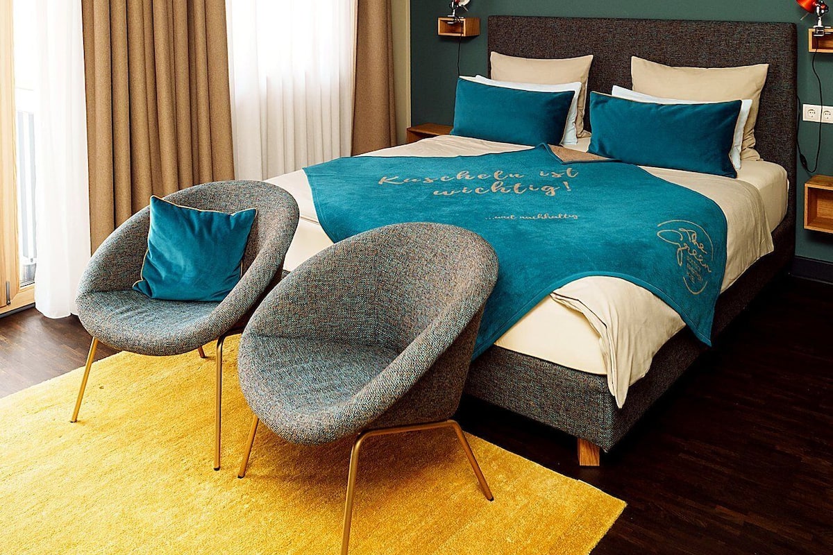 Apartment | Premium bedding, in-room safe, desk, laptop workspace