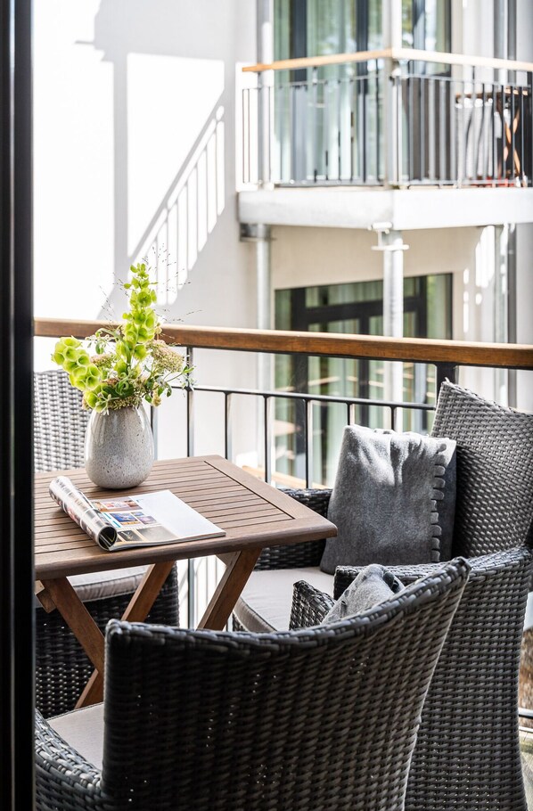 Terrace/patio - The Green Rostock Apartment Hotel (Rostock)