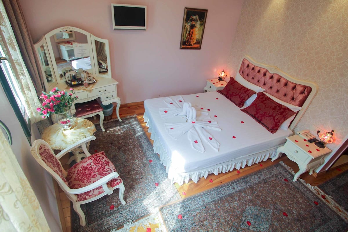 Ropa de cama de alta calidad, edredón y minibar