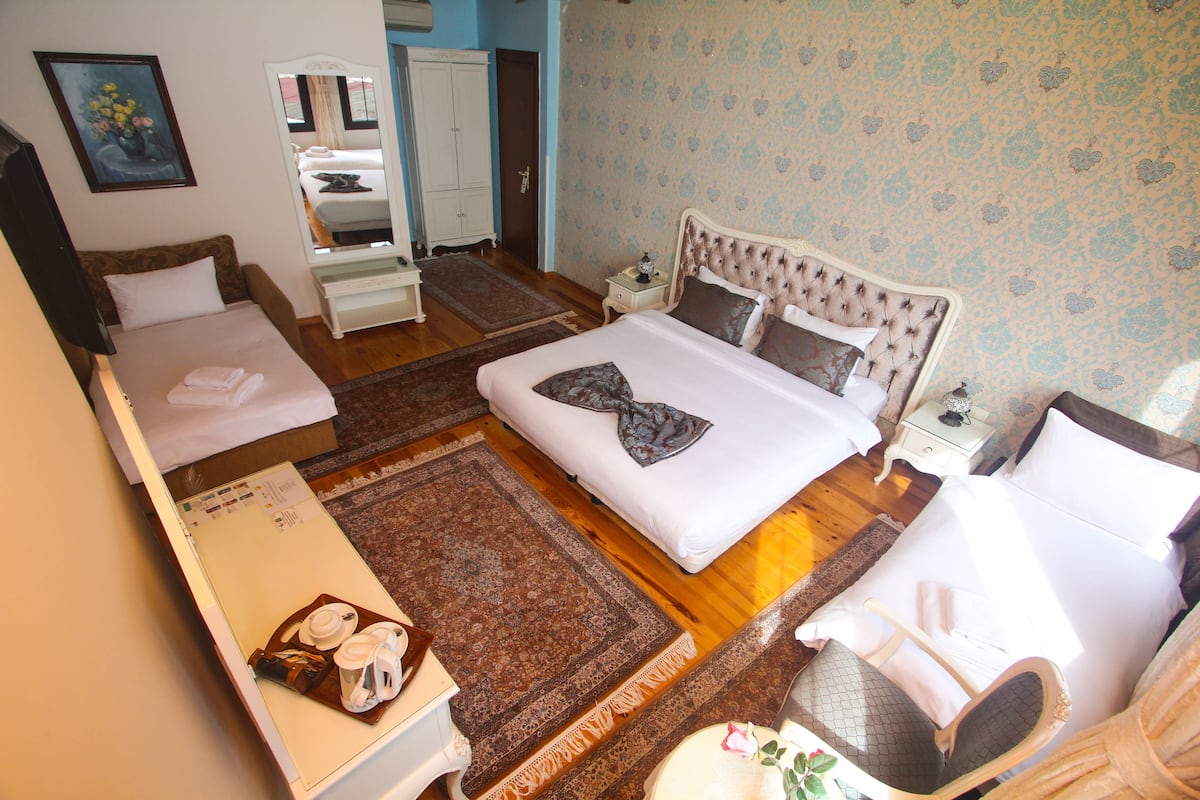 Ropa de cama de alta calidad, edredón y minibar