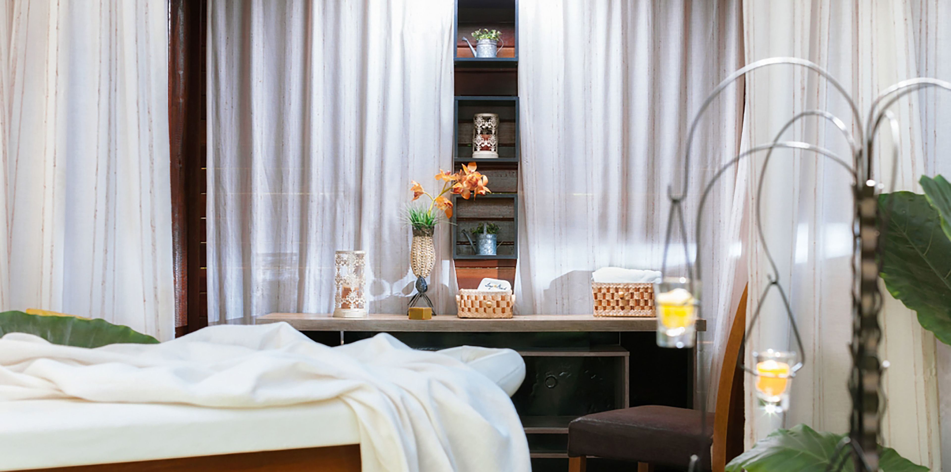 couples treatment room(s), body treatments, body scrubs