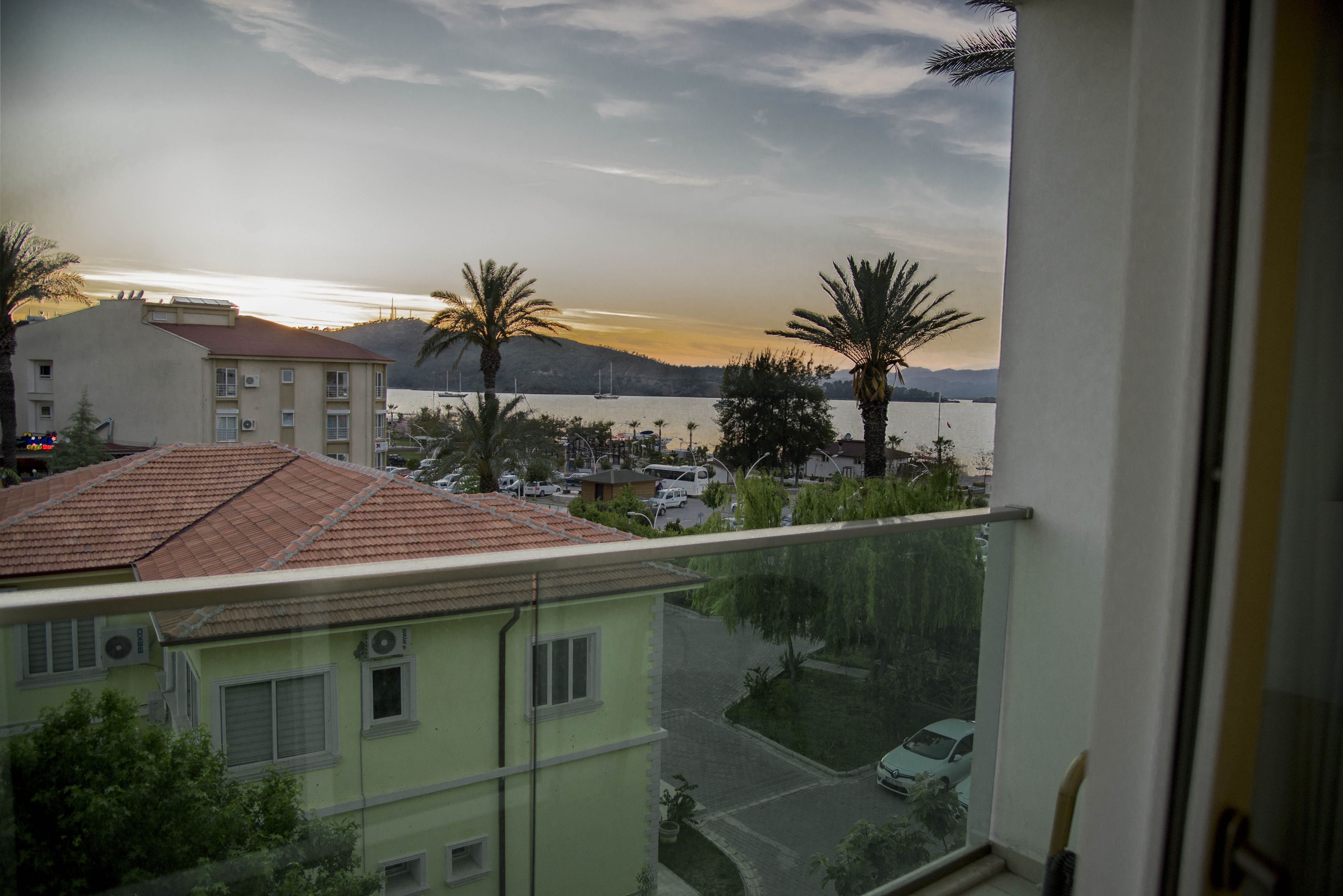 double room with sea view | premium bedding, minibar, in-room safe, desk