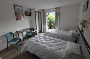 Zweibettzimmer | Bügeleisen/Bügelbrett, kostenlose Babybetten