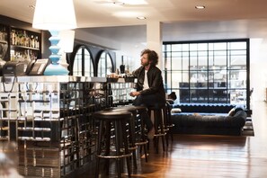 Rooftop bar, alfresco dining, open select days - Hotel Pulitzer (Buenos Aires)