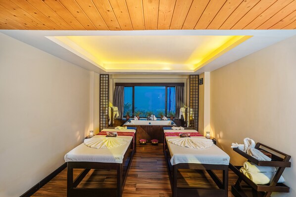 Bồn tắm spa riêng