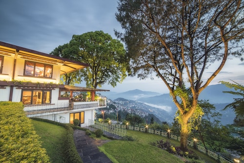 Denzong Regency- Luxury Mountain Retreat Spa & Casino