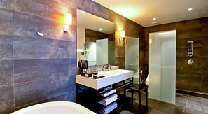 Dune suite | Bathroom | Free toiletries, hair dryer, bathrobes, slippers - Dune Hua Hin (Hua Hin)