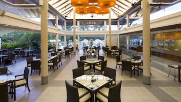 Daily buffet breakfast (THB 550 per person)