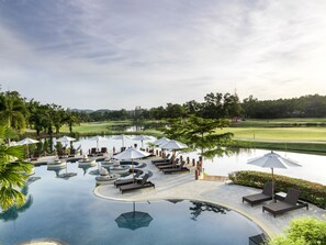 Outdoor pool, pool cabanas (surcharge), pool umbrellas - Laguna Holiday Club Phuket Resort (Choeng Thale)