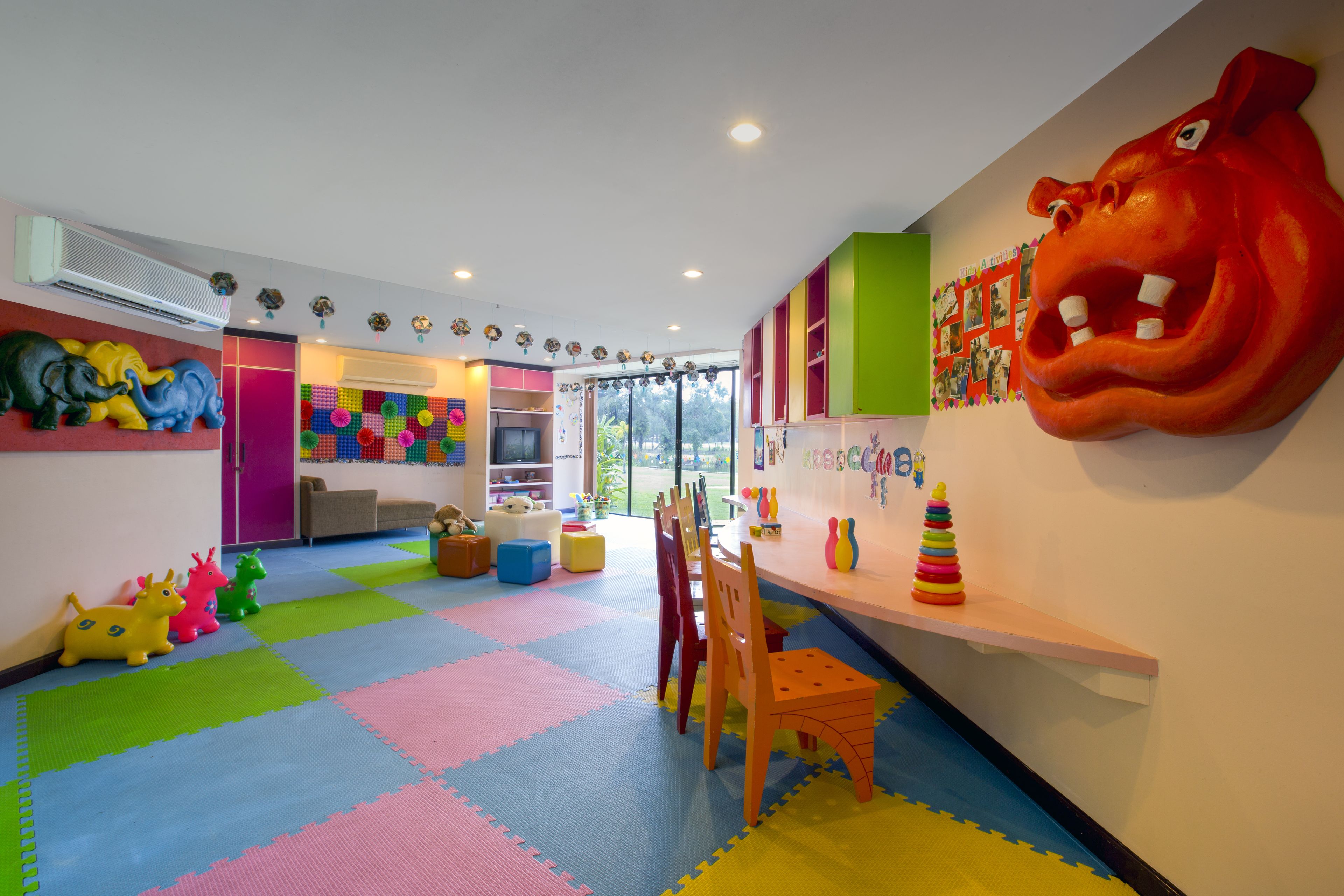 children’s play area – indoor