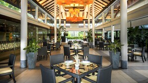 Breakfast, lunch and dinner served