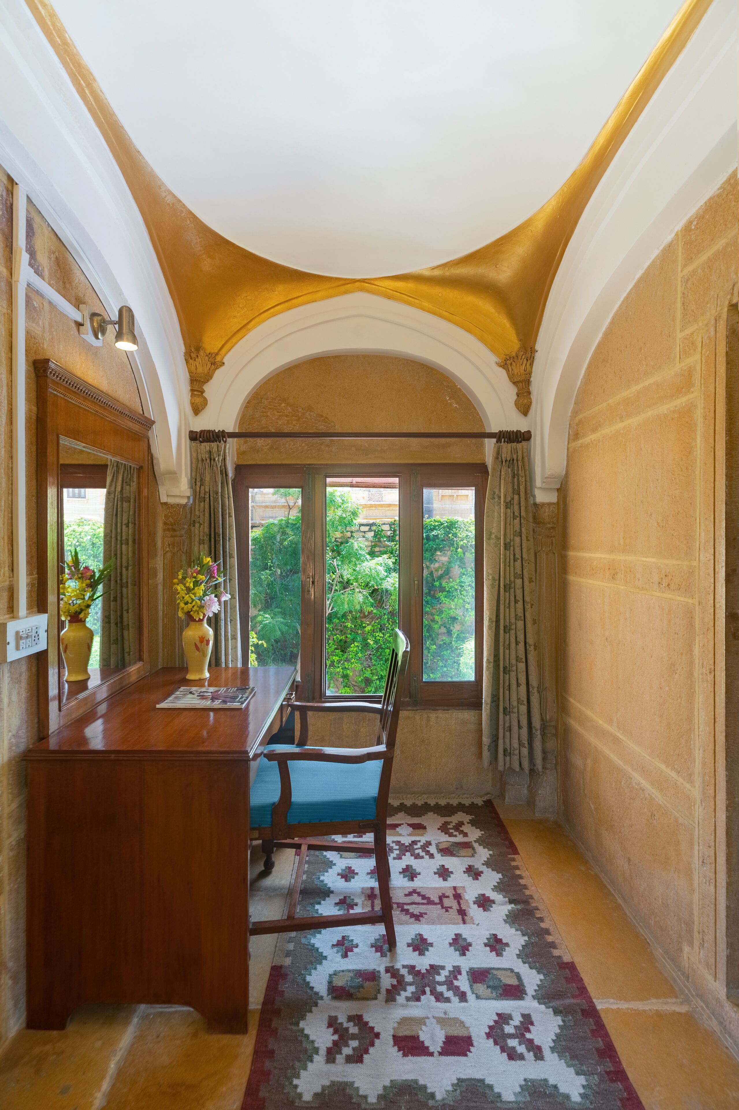 golden suite | minibar, in-room safe, individually decorated, individually furnished