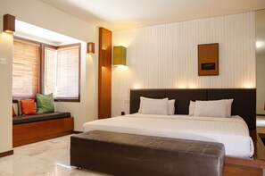 Desk, iron/ironing board, WiFi - Abi Bali Resort Villas & Spa (Jimbaran)