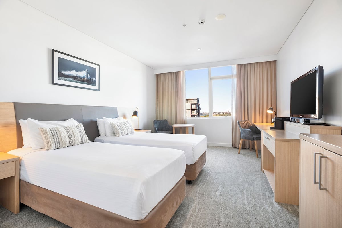 Premium bedding, pillowtop beds, in-room safe, desk