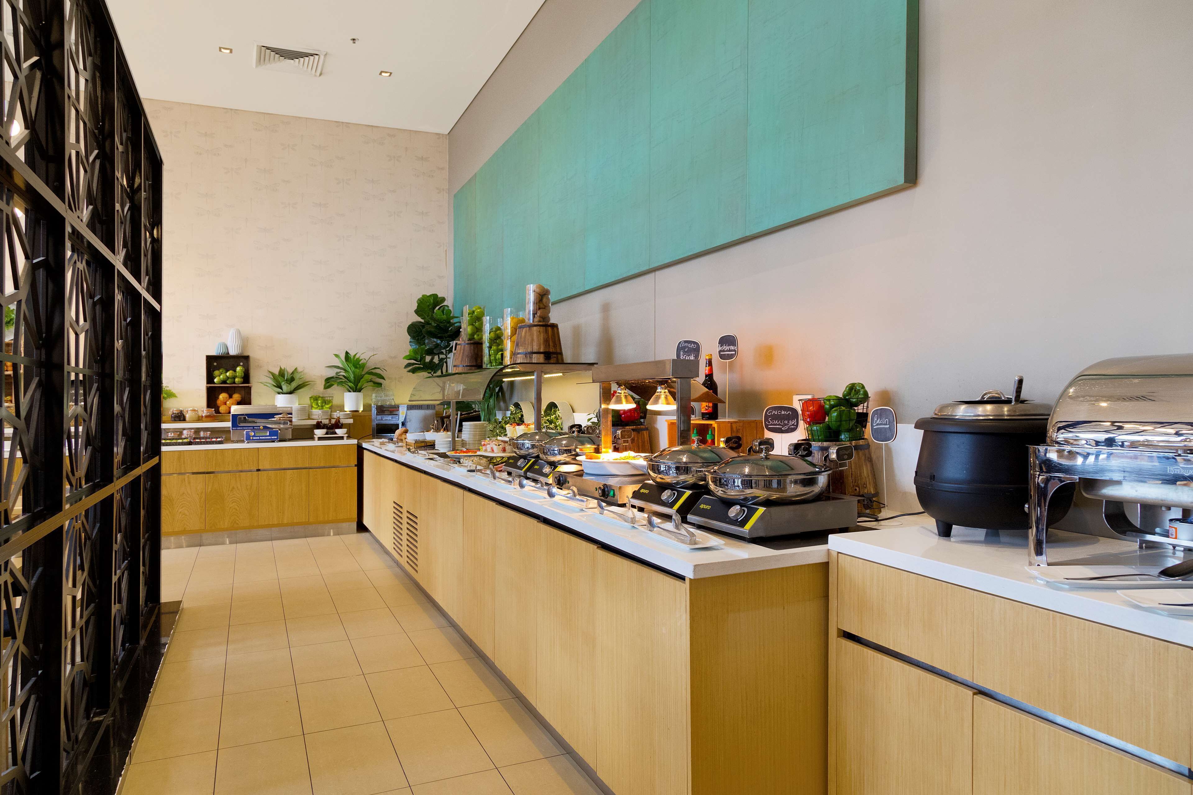 Colazione a buffet a pagamento, servita tutte le mattine 