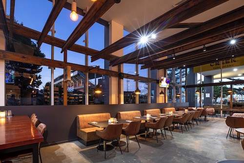 Sage Hotel Wollongong