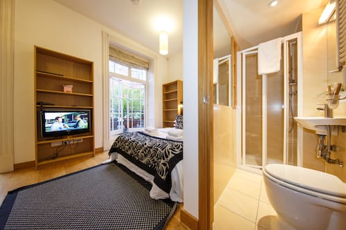 Executive Studio