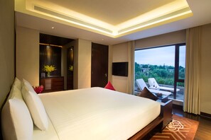 Hochwertige Bettwaren, Minibar, Zimmersafe, Schreibtisch