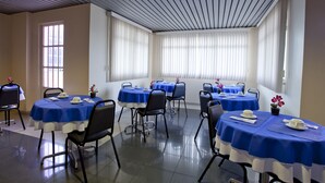Breakfast served - Krystal Hotel (Manaus)