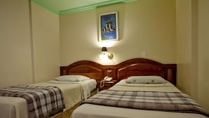 Standard Double Room, 1 Double Bed | 10 bedrooms, pillowtop beds, minibar, in-room safe - Krystal Hotel (Manaus)
