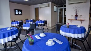 Breakfast served - Krystal Hotel (Manaus)