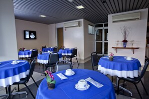 Breakfast served - Krystal Hotel (Manaus)