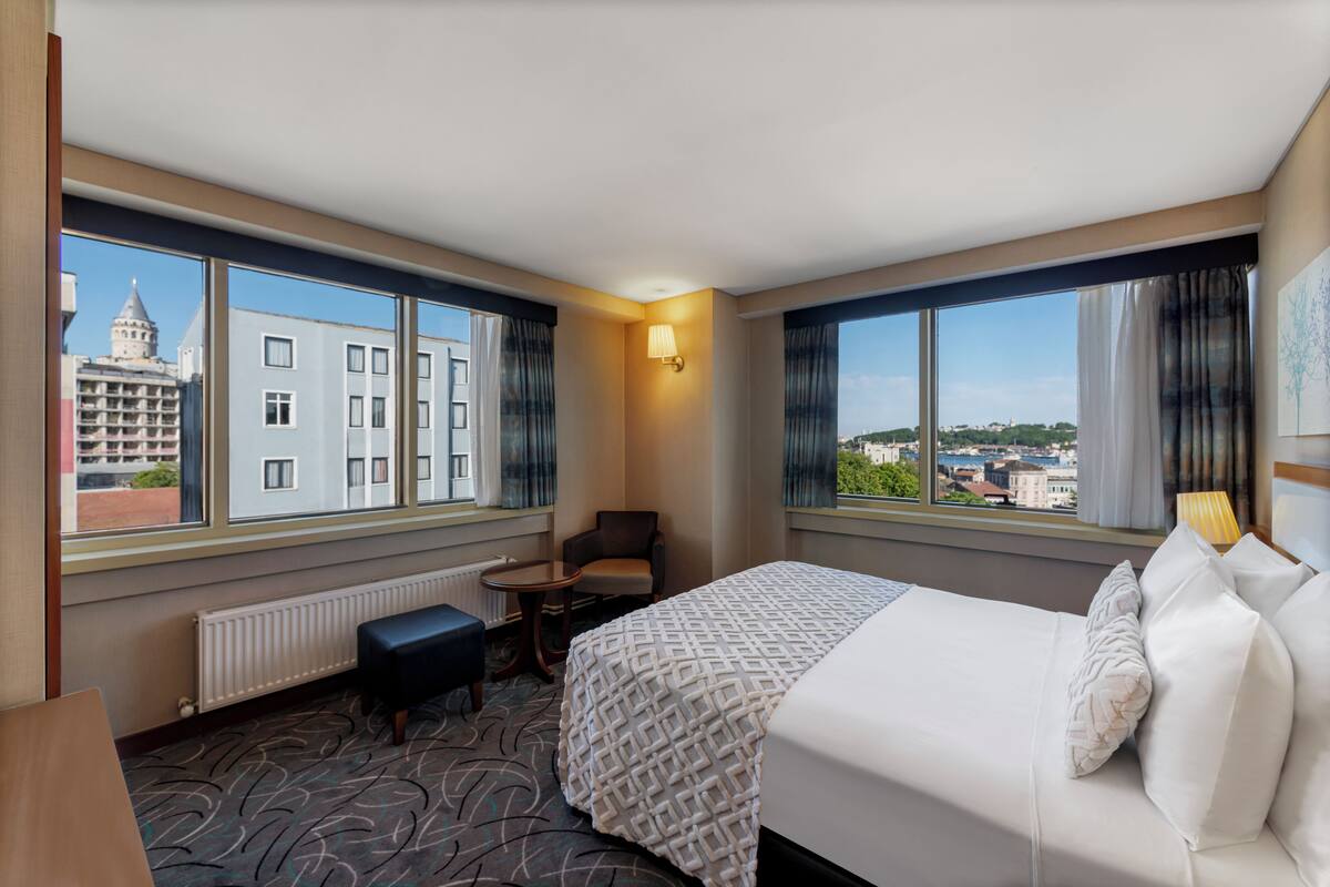 Double or Twin Room City View | Ausblick vom Zimmer
