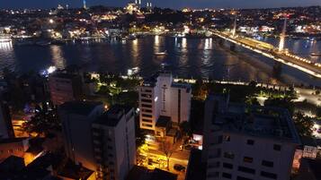 Façade de l’hébergement - soirée/nuit