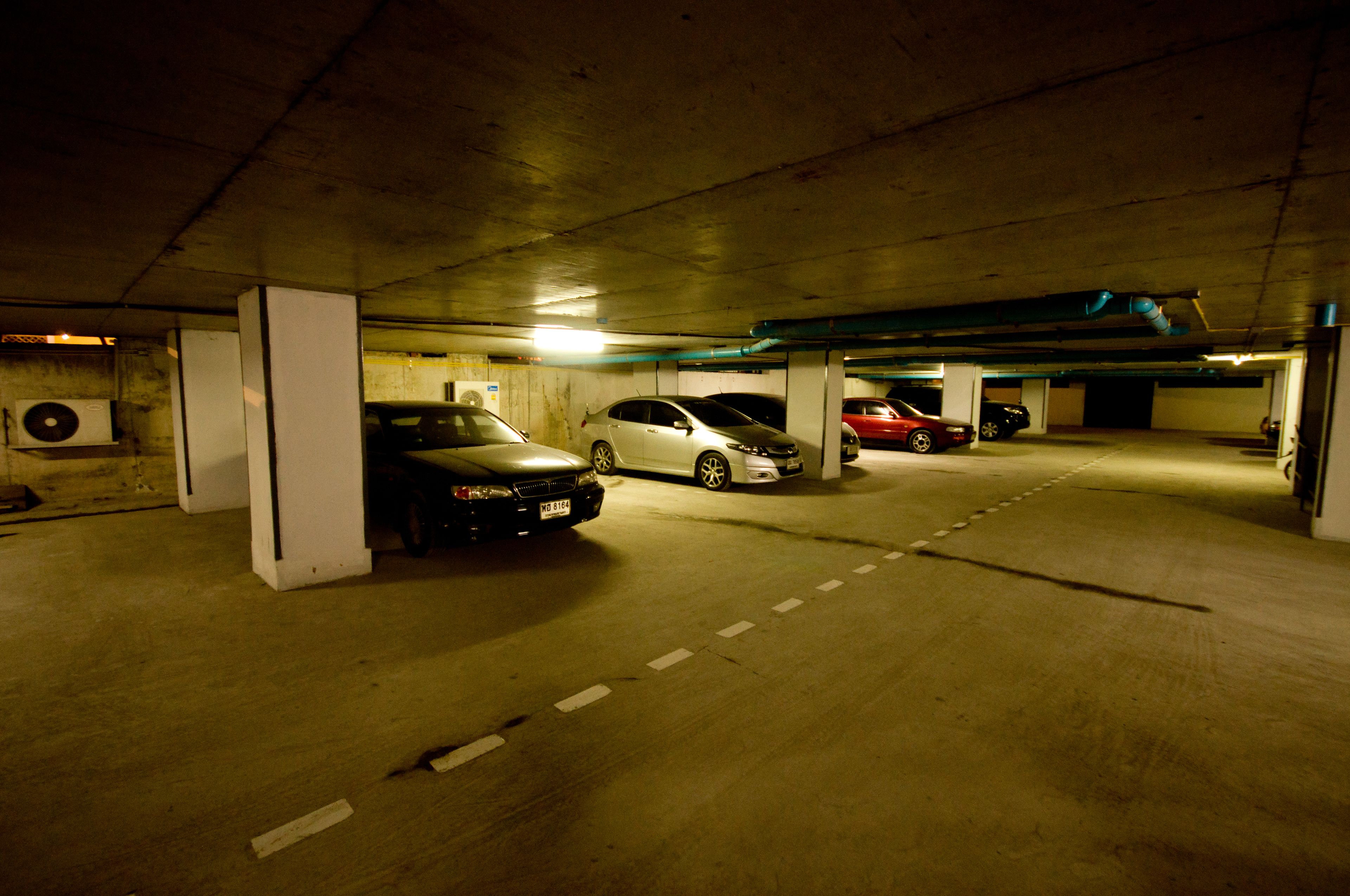 Photo - Sinsuvarn Airport Suite Hotel