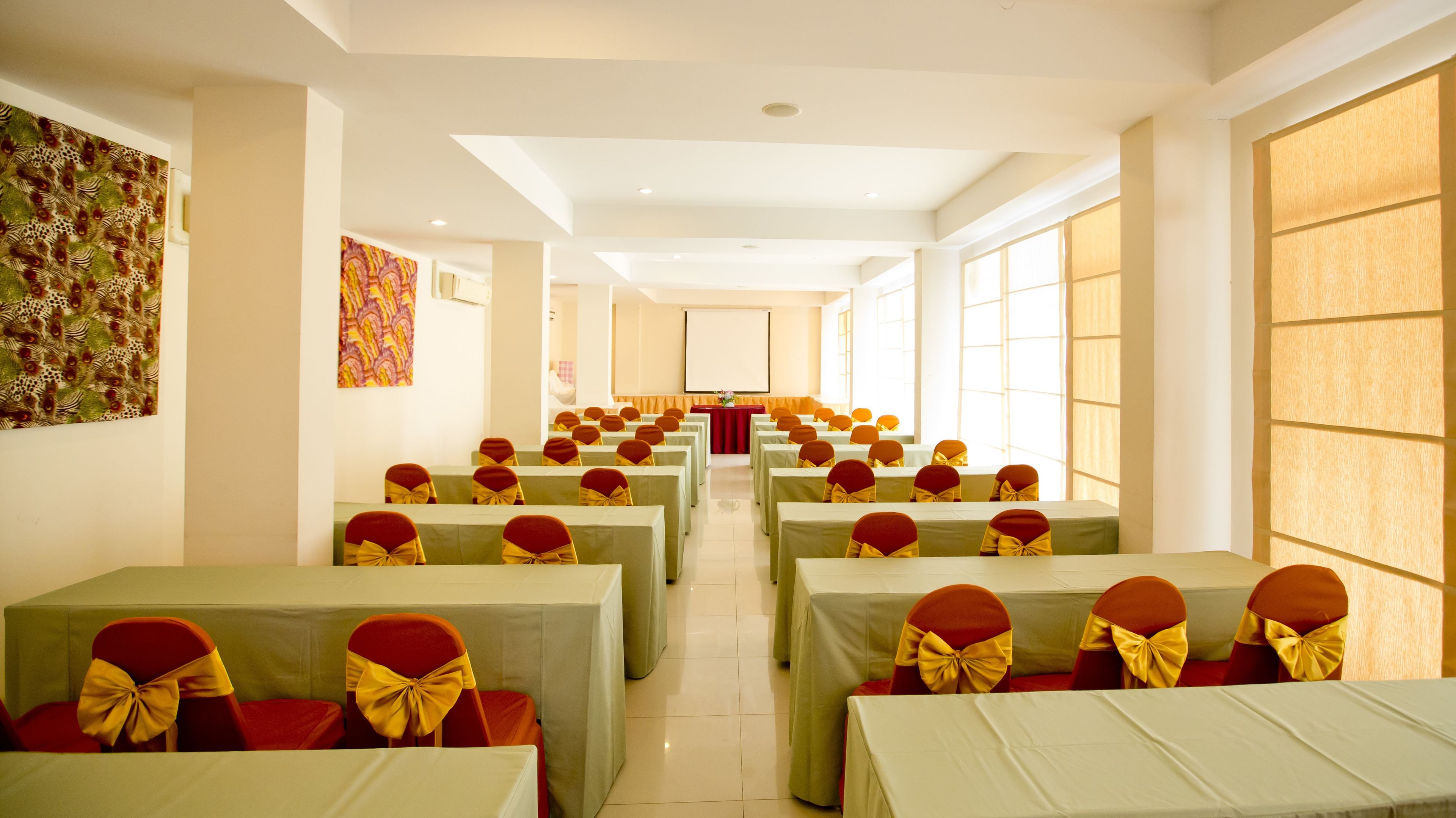 Photo - Sinsuvarn Airport Suite Hotel