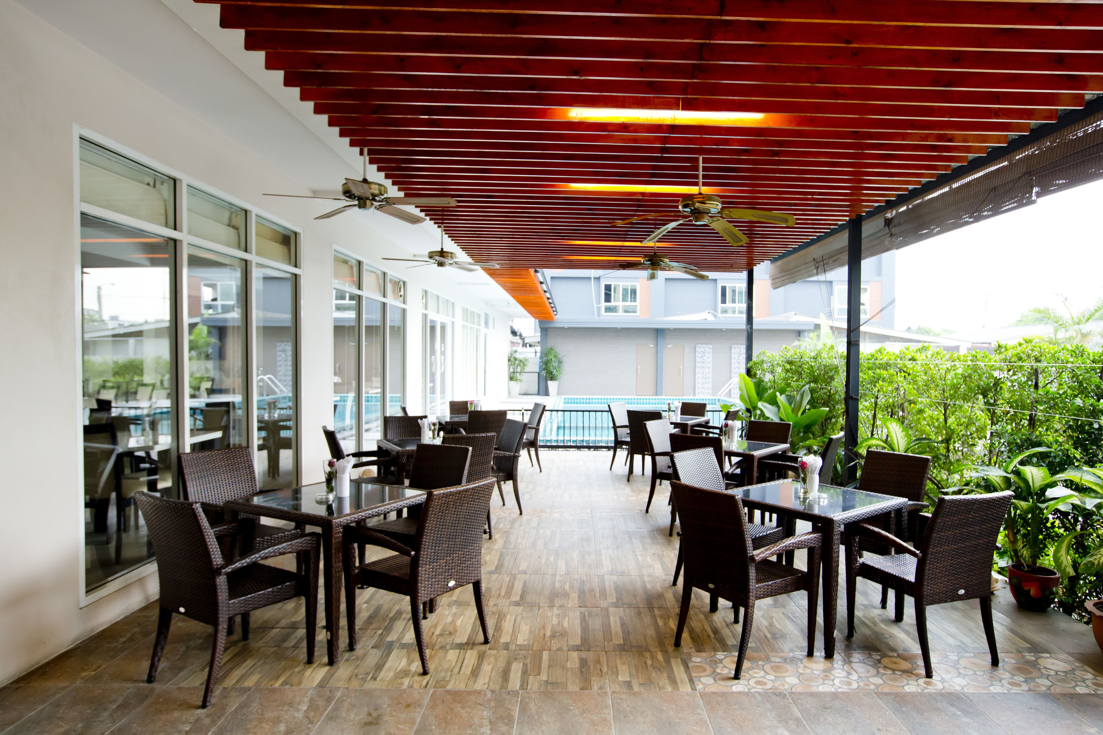 Photo - Sinsuvarn Airport Suite Hotel