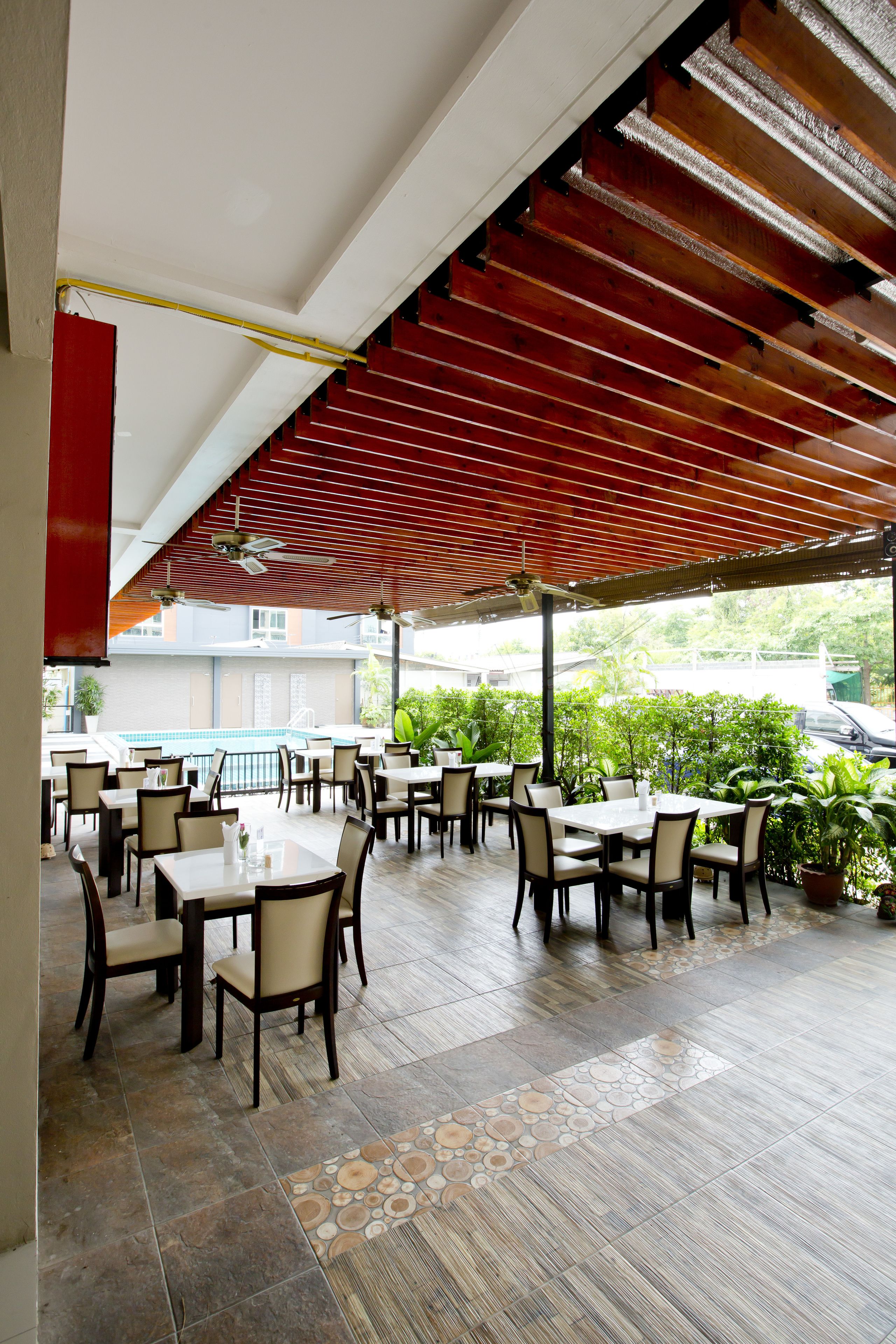 Photo - Sinsuvarn Airport Suite Hotel