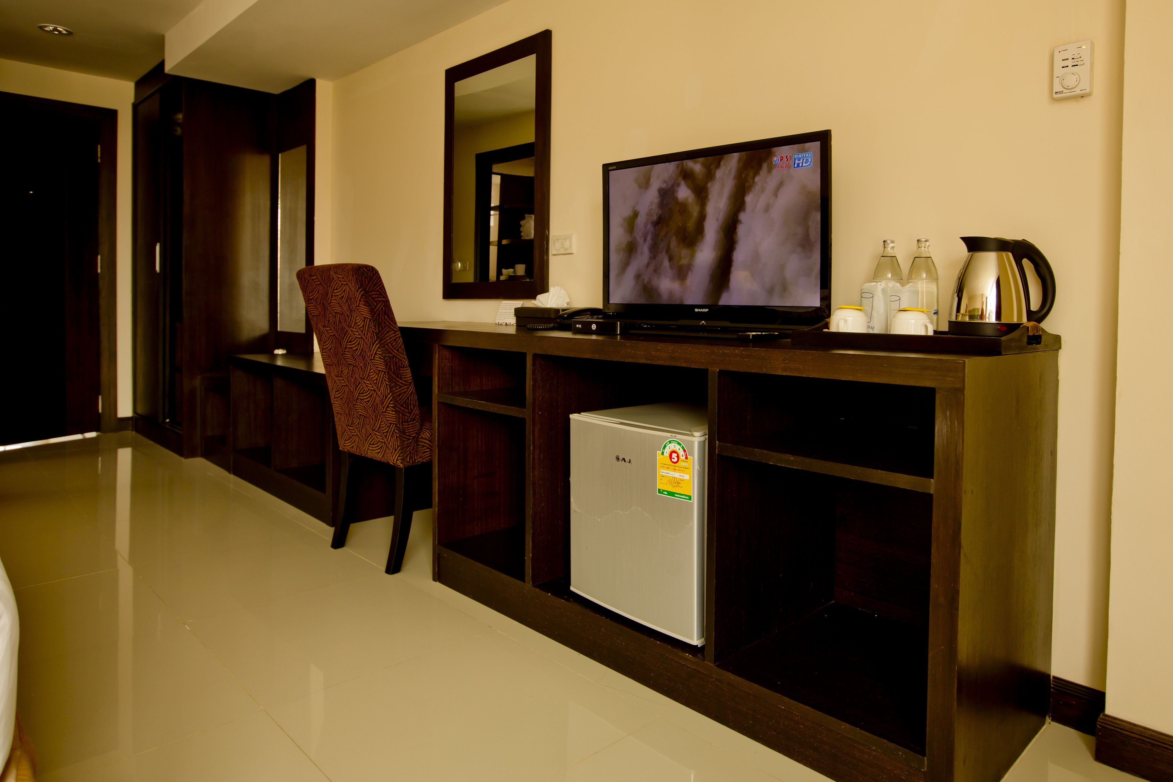 Photo - Sinsuvarn Airport Suite Hotel