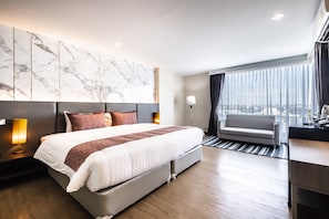 Chambre Double Premium | Draps en coton égyptien, literie de qualité supérieure, surmatelas