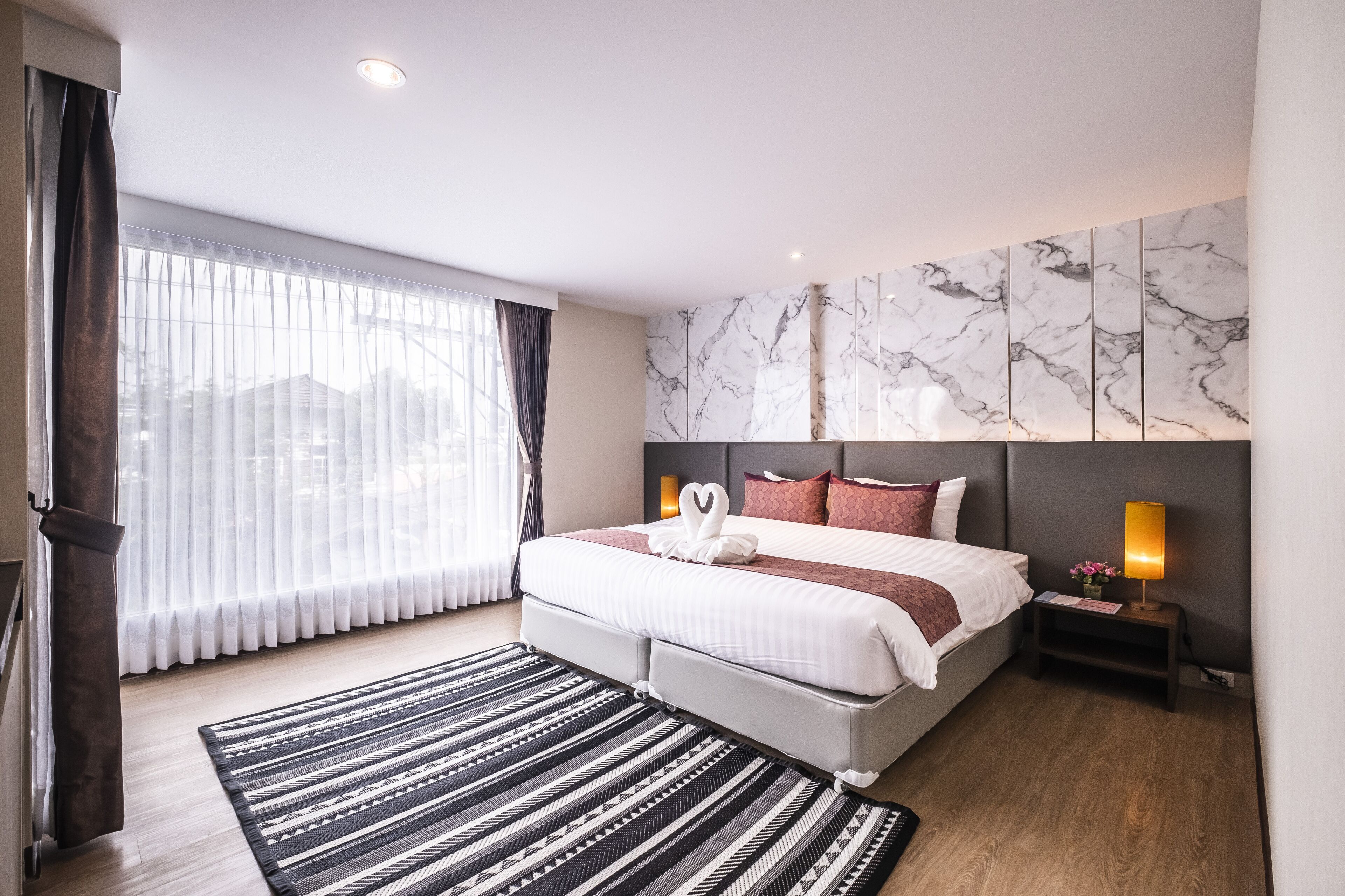 Photo - Sinsuvarn Airport Suite Hotel