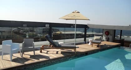 Square Boutique Hotel by Misty Blue Hotels