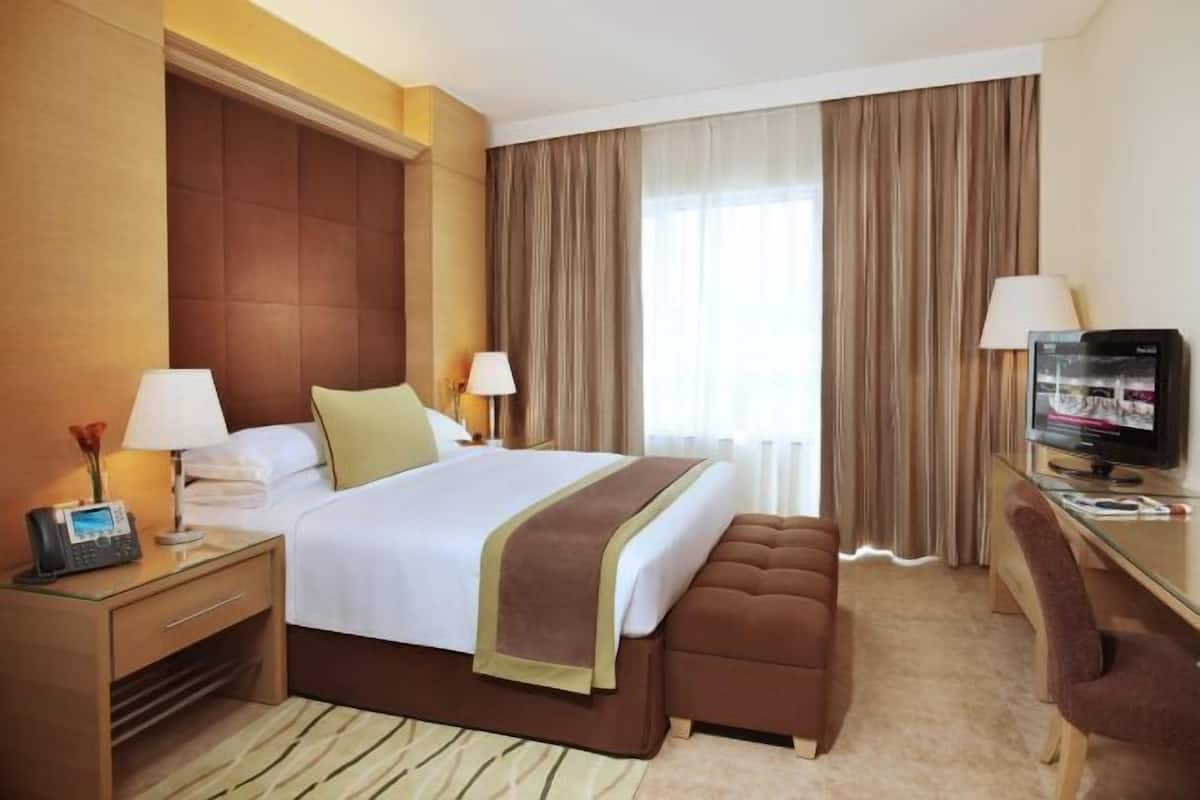 Down duvets, pillow-top beds, minibar, in-room safe