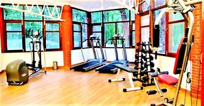 Gym - WelcomHeritage Taragarh Palace (Baijnath)