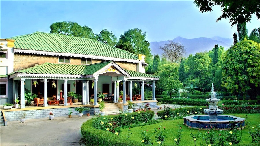 WelcomHeritage Taragarh Palace