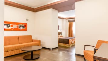 Suite junior | 1 dormitorio, minibar, caja fuerte y escritorio