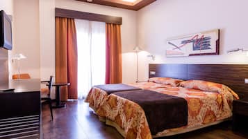 Minibar, in-room safe, desk, free WiFi