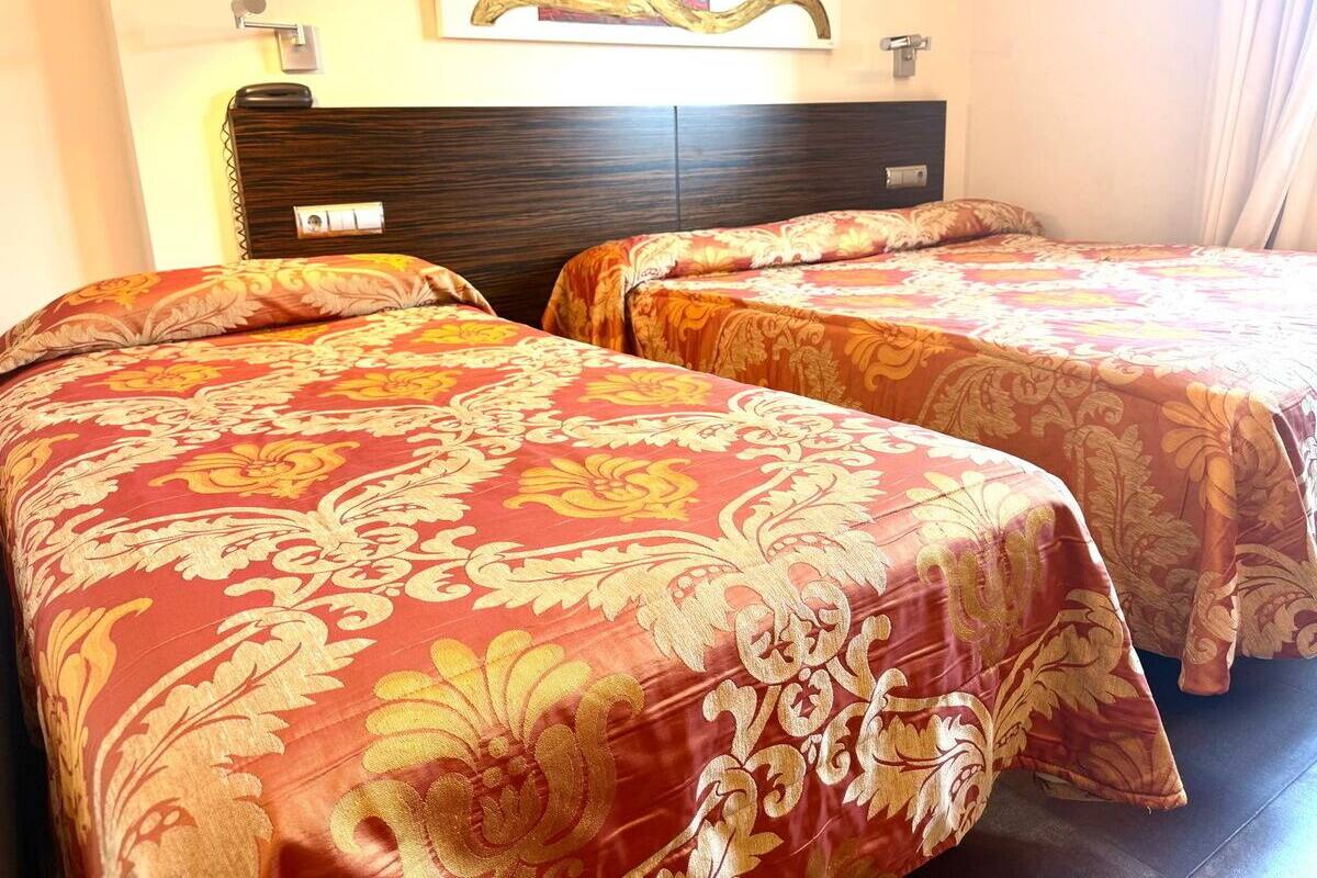 Standard Double Room | Minibar, in-room safe, desk, WiFi (free)