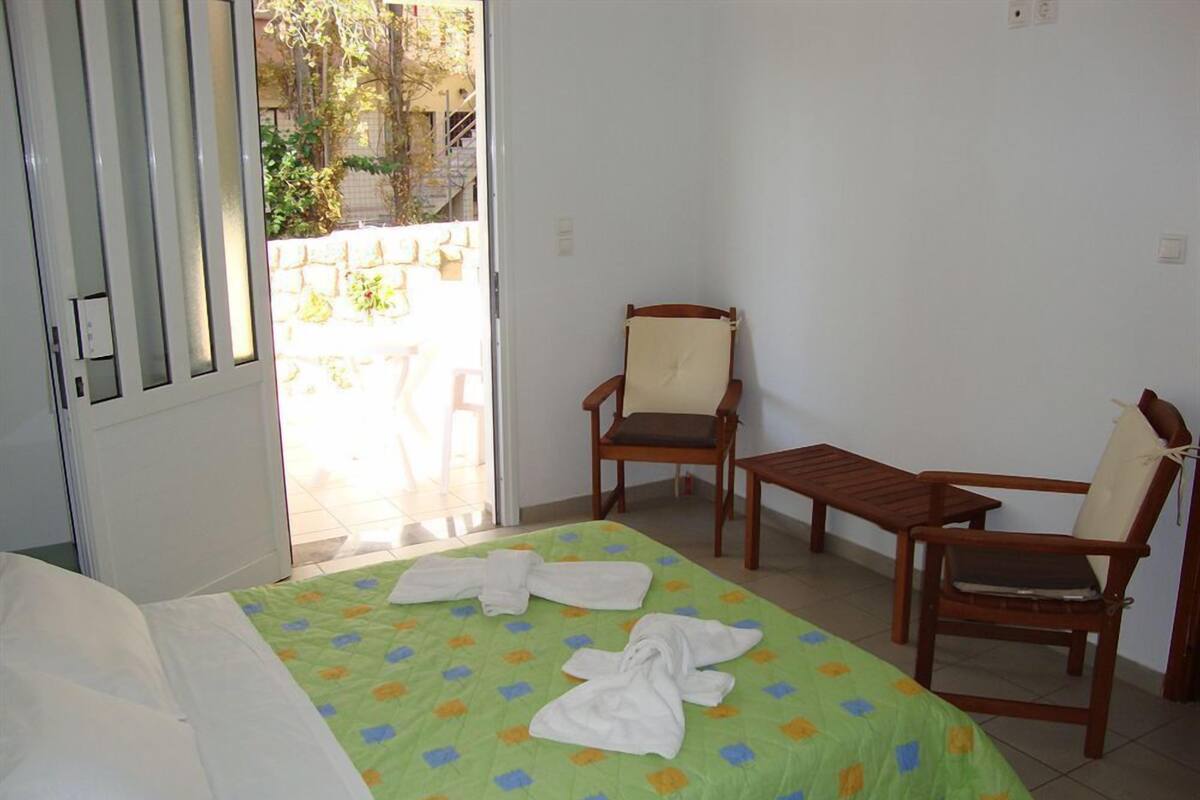 In-room safe, blackout curtains, soundproofing, free WiFi