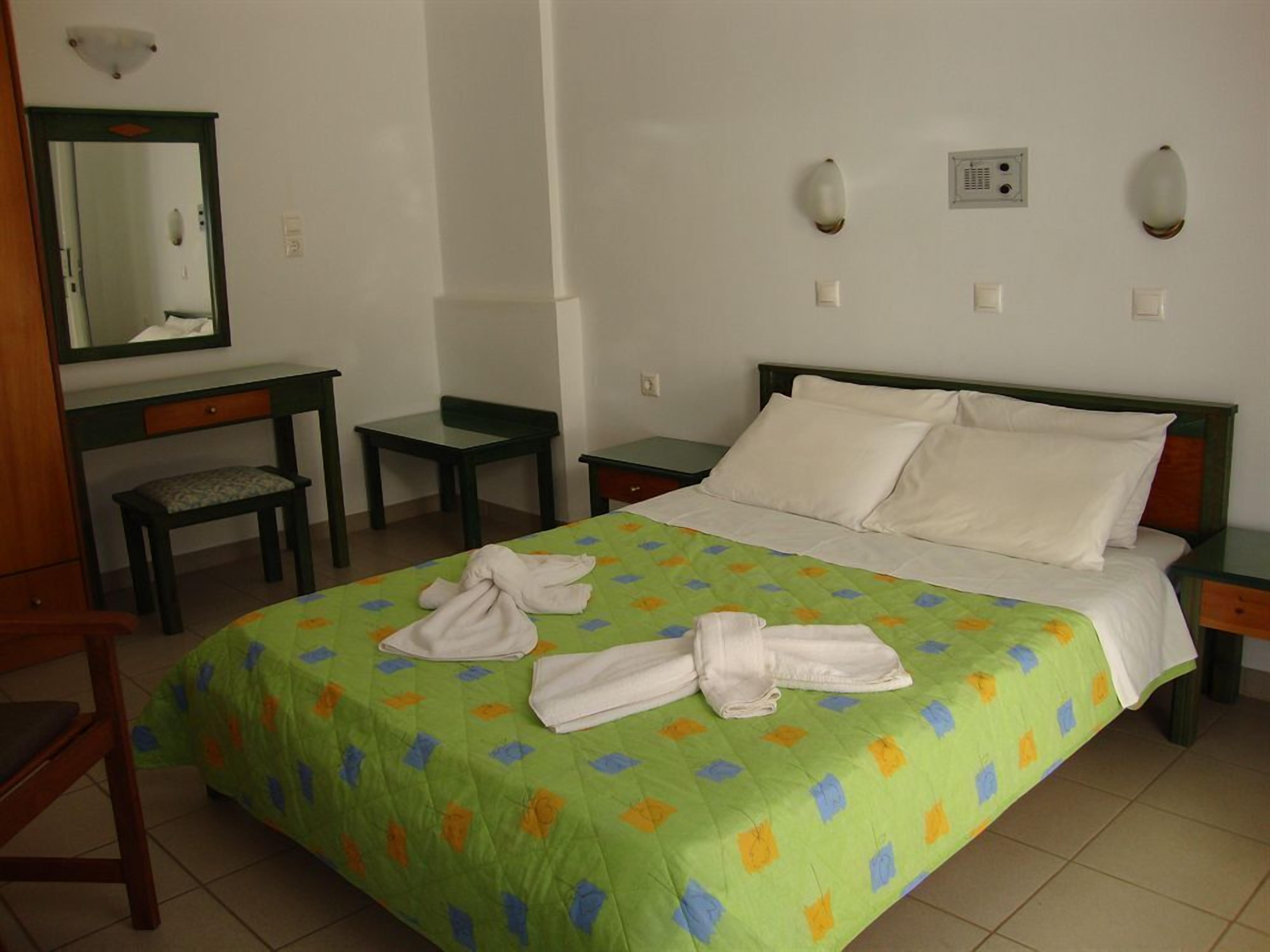 In-room safe, blackout drapes, soundproofing, free WiFi